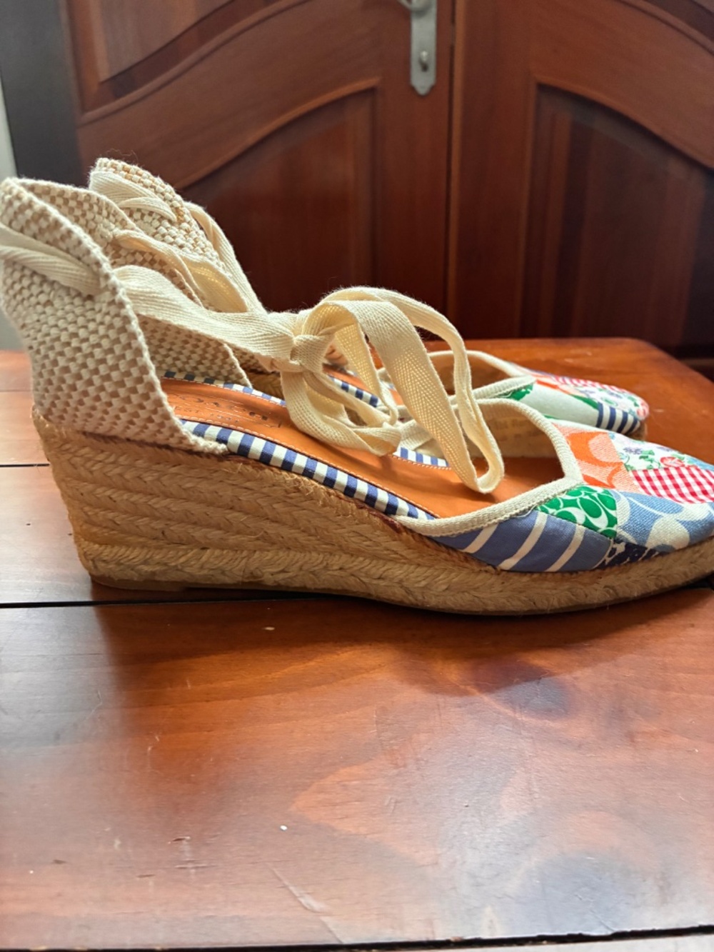 Coach Y2K Kerrie Patchwork Canvas Espadrille Wedge Ankle Tie Sandals 9 - Picture 4 of 4